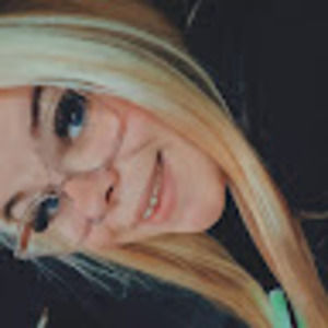 Meet your Posher, Makayla